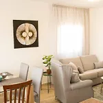Two Bedroom In Mar! Free Parking! Pm109 *