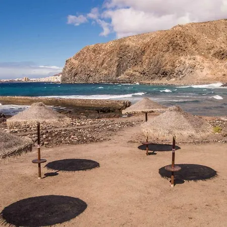 Two Bedroom In Mar! Free Parking! Pm109