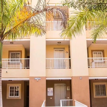 Two Bedroom In Mar! Free Parking! Pm109 *