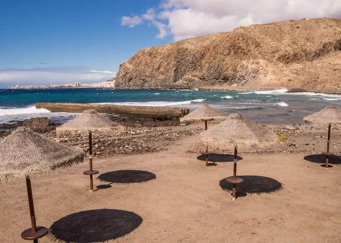 Two Bedroom In Mar! Free Parking! Pm109