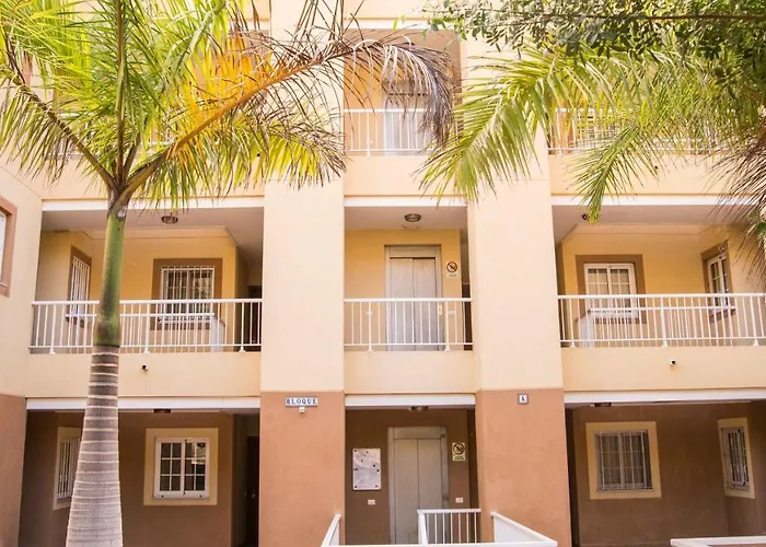 Two Bedroom In Mar! Free Parking! Pm109 *