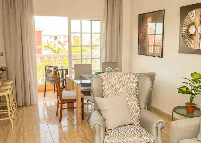 Two Bedroom In Mar! Free Parking! Pm109