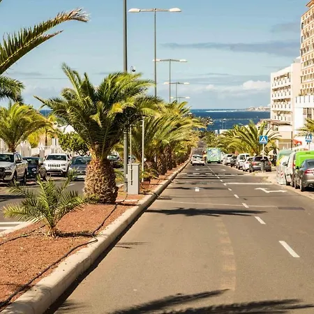 Two Bedroom In Mar! Free Parking! Pm109 パルム・マール