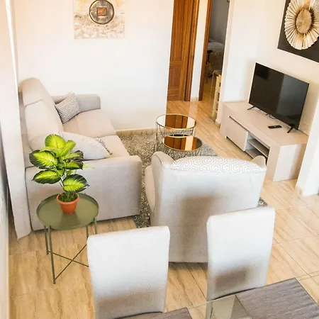 Two Bedroom In Mar! Free Parking! Pm109 *